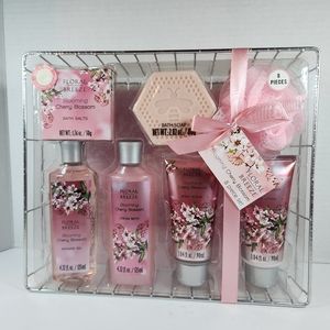 SALE!! NWT 8 pc Floral Breeze Cherry Blossom Bath and Lotion gift set soap salt…